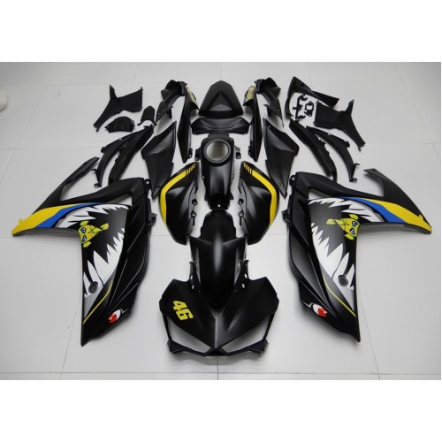 15-18 Yamaha YZF-R3 DESIGN 147